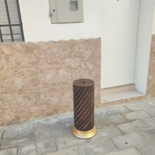 Peana en porcelana de calidad vintage