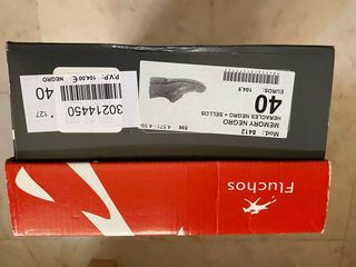 Zapatos Fluchos talla 40 un solo uso