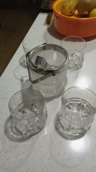 Cubitera vasos 15€ cristal de murano