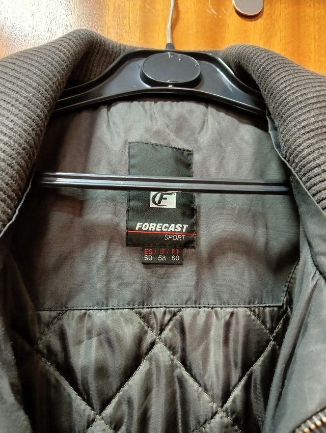 Parka de hombre de Invierno abriga mucho