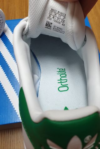 Zapatillas mujer. Adidas stan smith