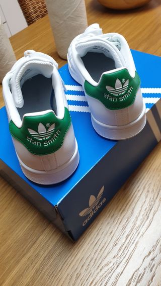Zapatillas mujer. Adidas stan smith