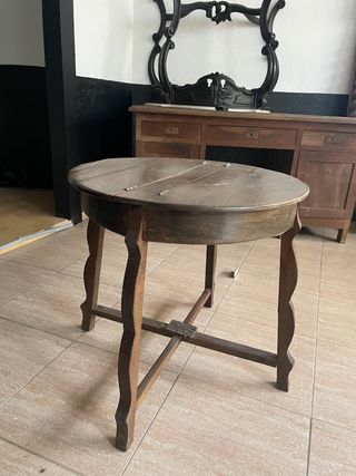 MUEBLE ANTIGUO - MESA REDONDA