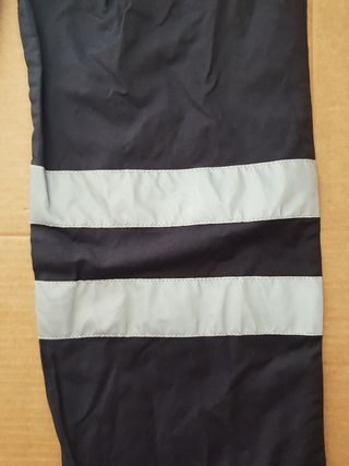 Pantalón de trabajo con bandas reflectantes. Nuevo