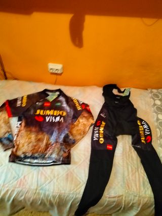 Equipación Jumbo visma nuevo