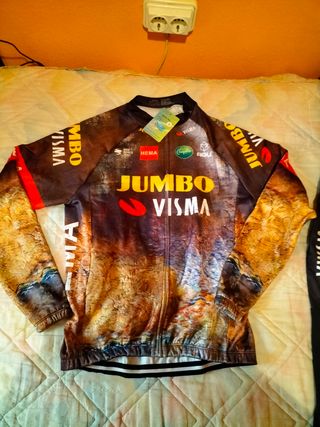 Equipación Jumbo visma nuevo