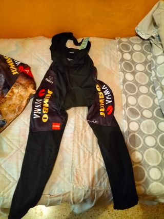 Equipación Jumbo visma nuevo