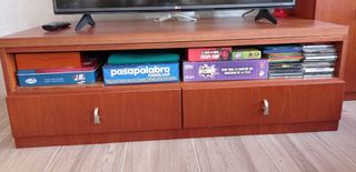 Mueble TV  y  vitrina