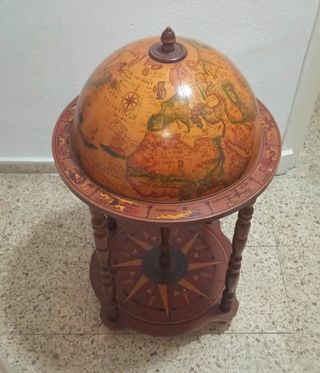 BOTELLERO VINTAGE,BOLA DEL MUNDO.