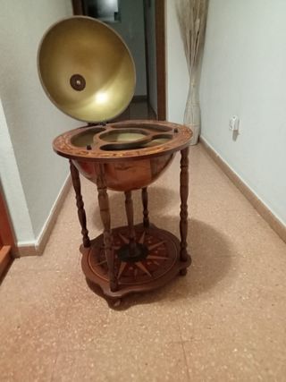 BOTELLERO VINTAGE,BOLA DEL MUNDO.