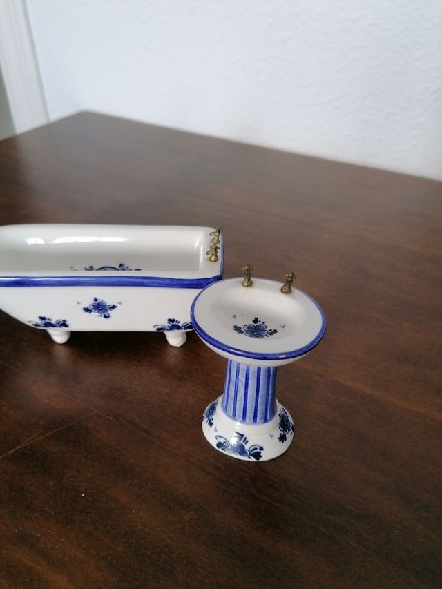 Baño de casita de muñecas