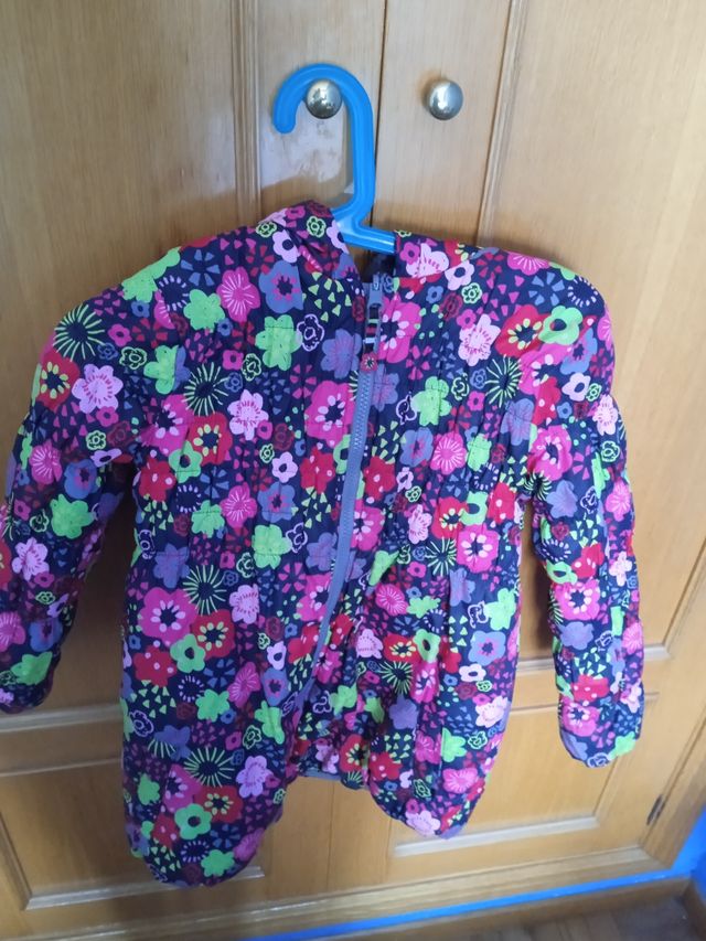 Cazadora niña Tuctuc. Talla 6 años.