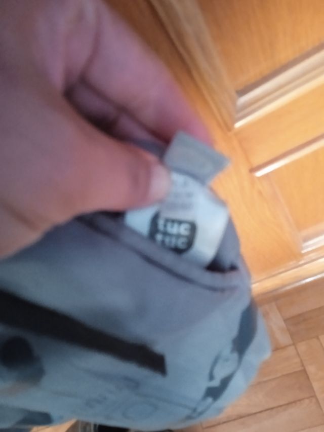 Cazadora niña Tuctuc. Talla 6 años.