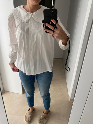 camisa blanca con cuello bebe