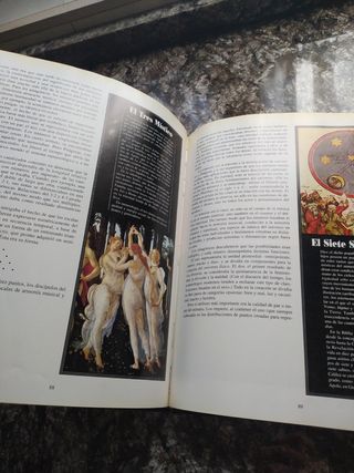 Libro adivinaciones y profecías