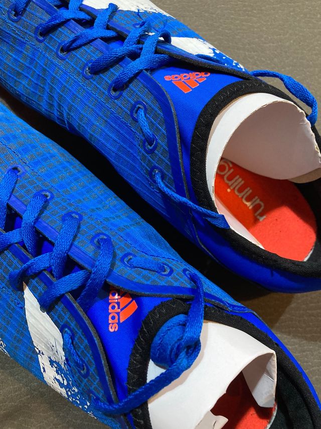 zapatillas clavos 45 de competición adidas