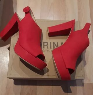 TACONES ROJOS NUEVOS 