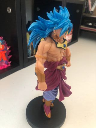 Figura broly dragon ball z