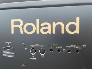 Piano Roland