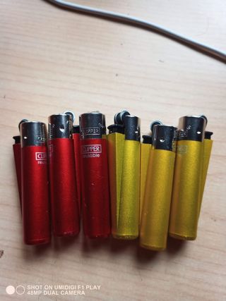 10 mecheros Clipper recargables