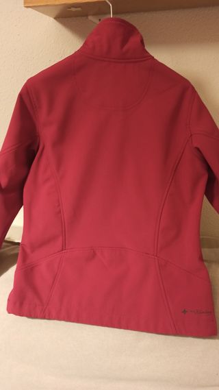 Cortavientos polar.  Solo venta en persona..