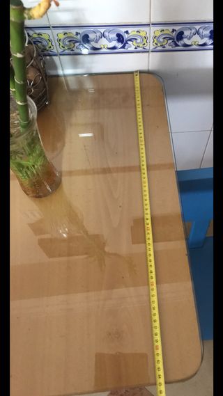 mesa de camilla con cristal