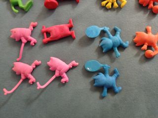 16 figuras muñeco de goma COBI MASCOTA OFICIAL