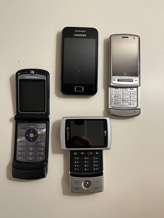 4 telefoni anni ‘90