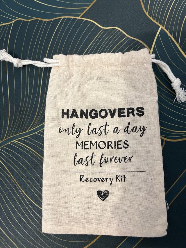 Saquito tela hangover kit (pack 2 unidades)