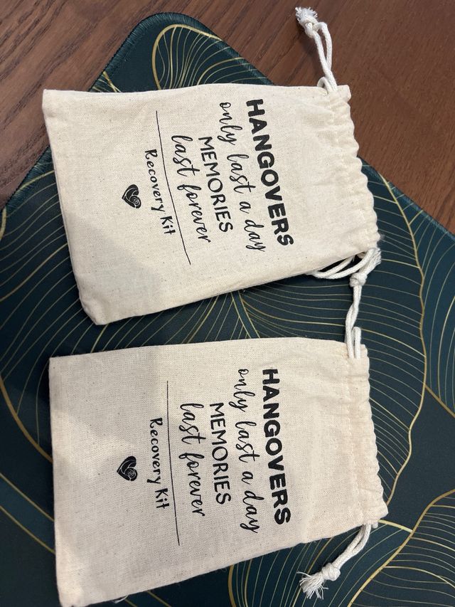 Saquito tela hangover kit (pack 2 unidades)