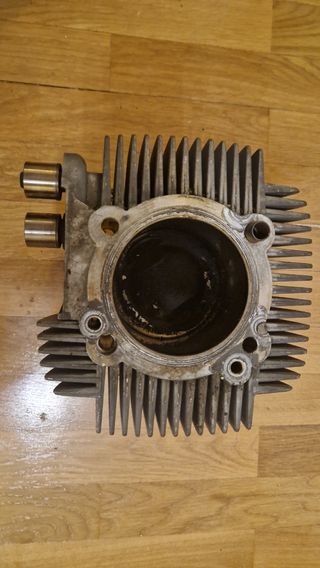 Ducati 796 cilindro delantero y trasero