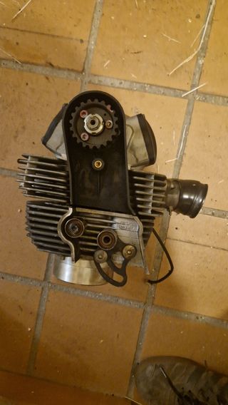 Ducati 796 cilindro delantero y trasero