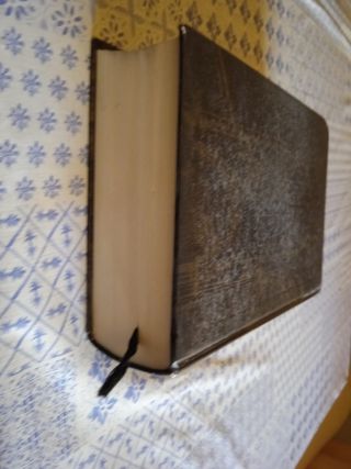 UN MUNDO SIN FIN...primera edición