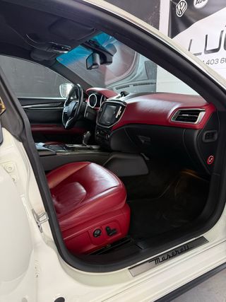 Maserati Ghibli 2015