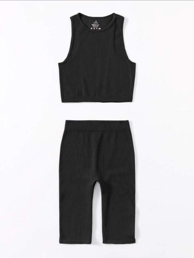 Conjunto Deportivo Shein