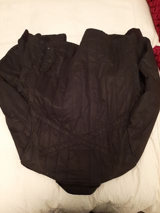 Chaqueta negra