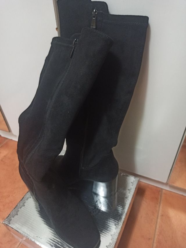 Botas ante Mellisa
