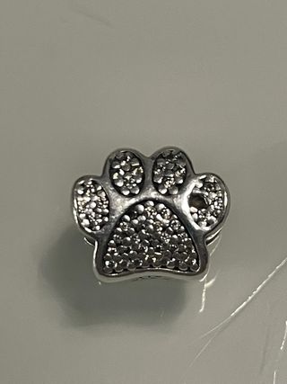 Charm pandora huella perro