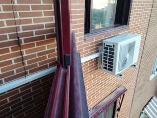 INSTALADOR AIRE ACONDICIONADO.