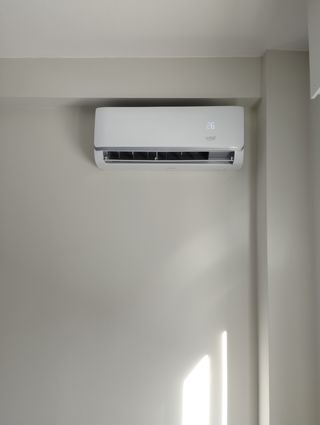 INSTALADOR AIRE ACONDICIONADO.