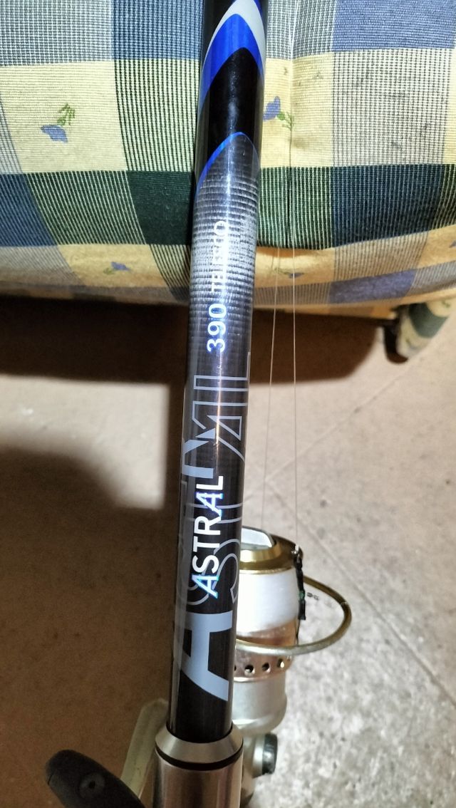 Caña telescópica y carrete