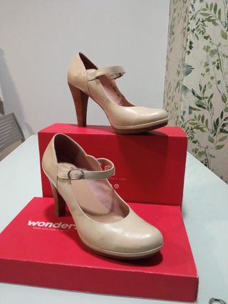 Zapato salón Wonders piel marfil 38