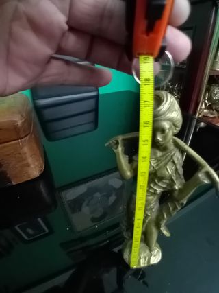 Leydi justicia chiná de bronce antiguo