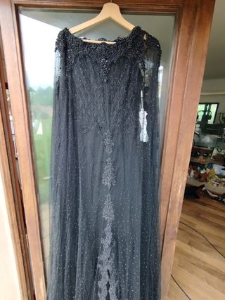 Vestido fiesta capa pedrería