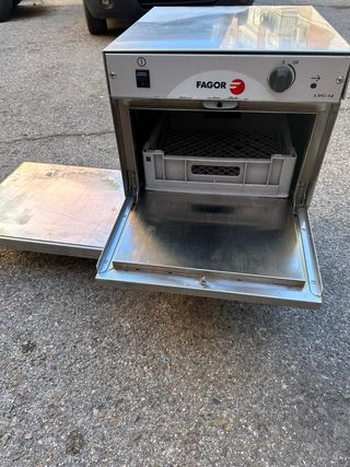 Lavavasos industrial