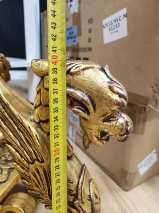 Mesa antigua (puede ser bronce)