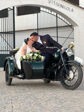 alquiler de sidecar para bodas 