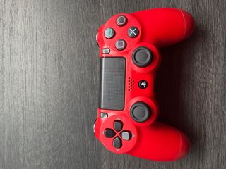 Ps4 y mando oficial + 5 juegos 
