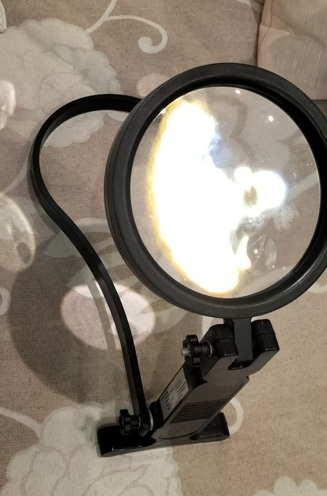 Lupa 2 aumentos y 8 aumentos