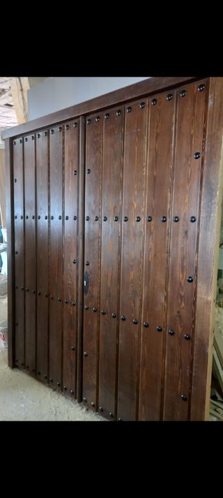 carpintería de madera, puertas 